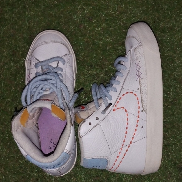(EUC) NIKE® Blazer Mid '77 Women's Shoe - Size 6 - Picture 8 of 8